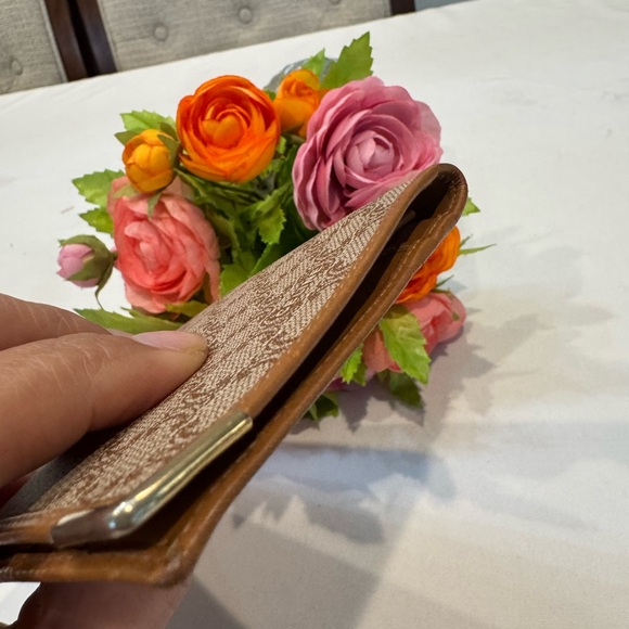 Authentic Celine bifold wallet - Picture 5 of 13